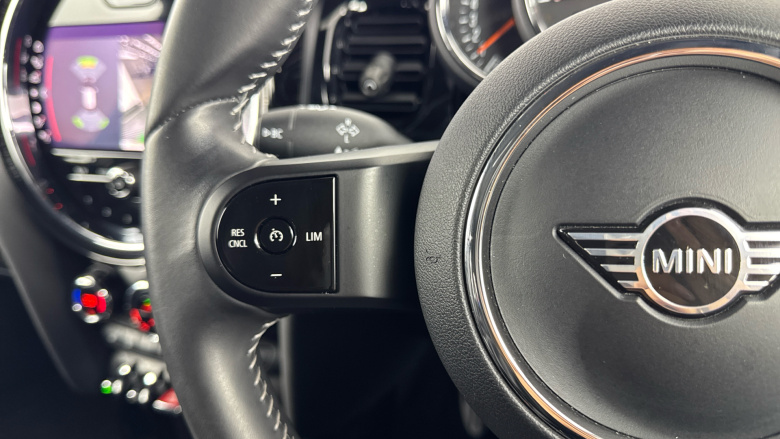 MINI Hatchback 1.5 Cooper Sport 5dr Auto Petrol Hatchback